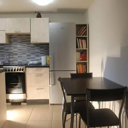 Garden Ingyenes Zárt Parkolóval Apartamento