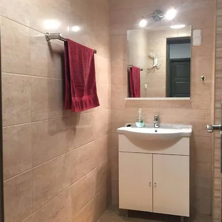 Garden Ingyenes Zart Parkoloval Apartment Szeged