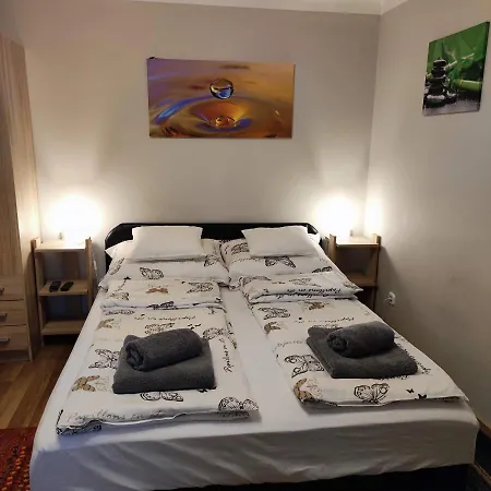Apartment Garden Ingyenes Zart Parkoloval Szeged